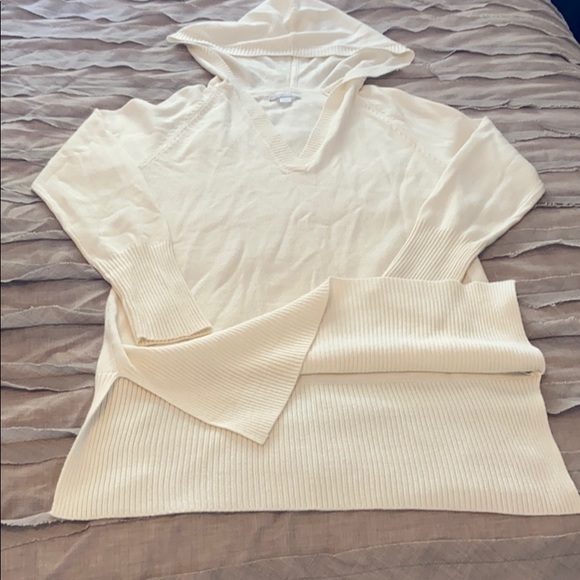 💙New York & Company Hooded Sweater - Picture 7 of 8